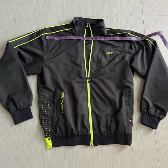 Jacket - Picture 11 of 14